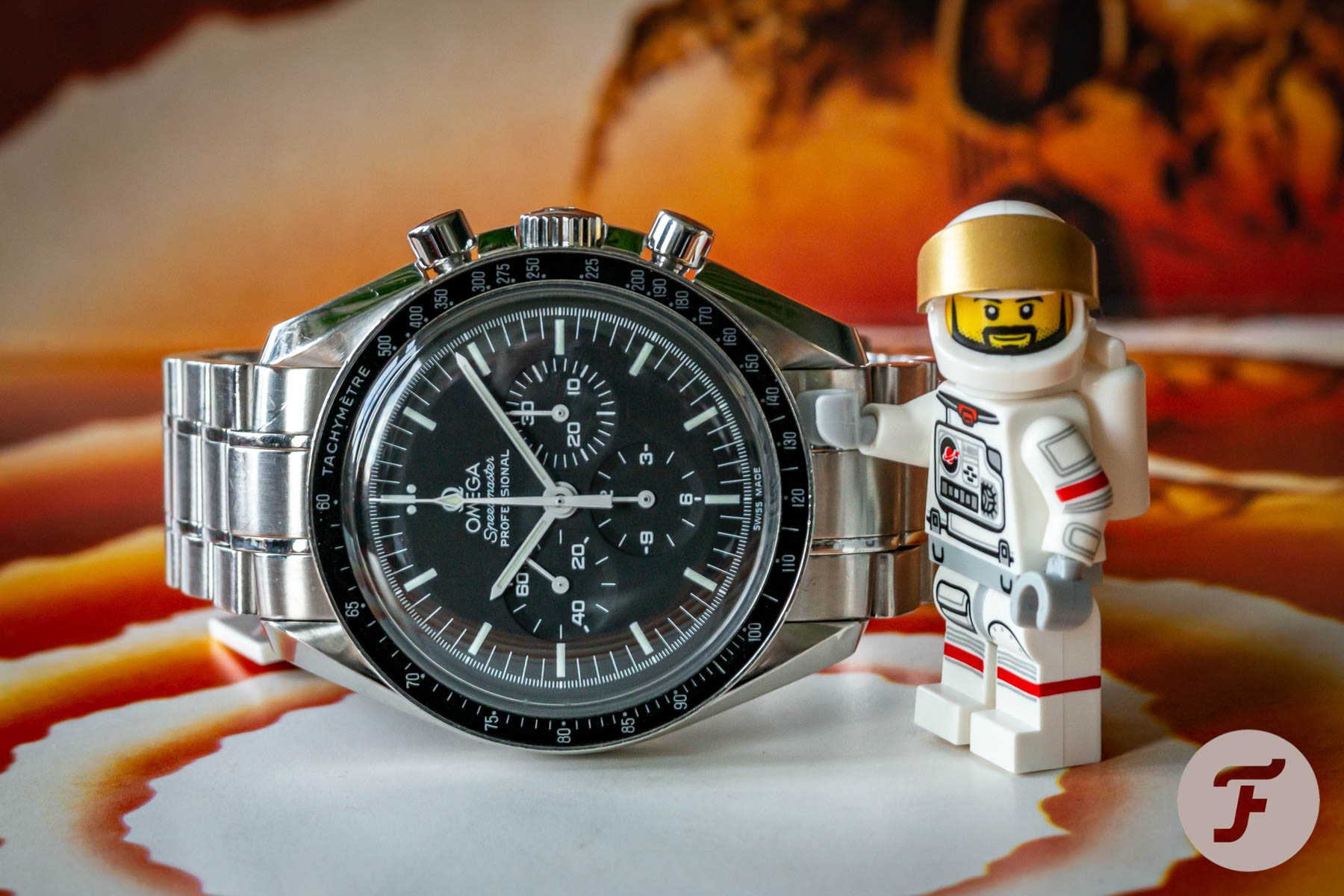 Speedy Tuesday – Speedmaster Reduced versus Speedmaster Professional ‘Moonwatch’